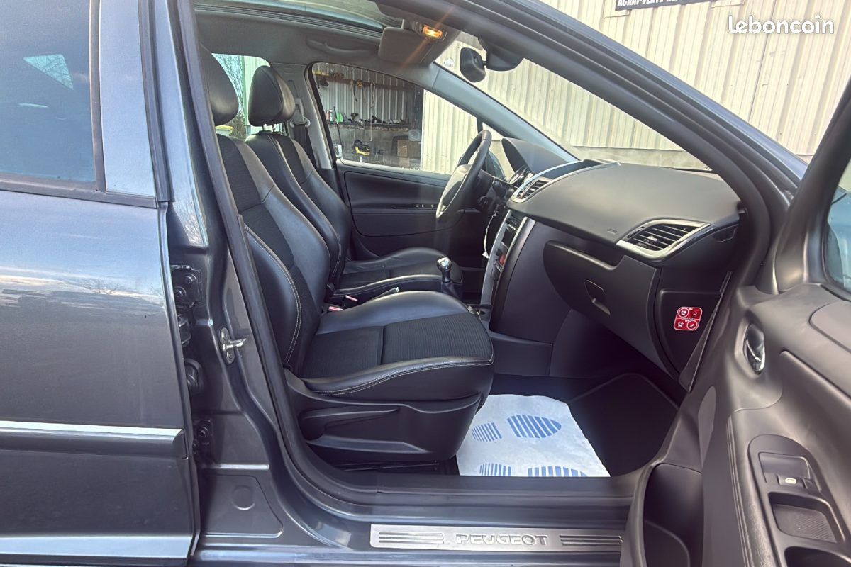 PEUGEOT 207 SW OUTDOOR 1.6 HDI 92ch - Garantie (image 12)