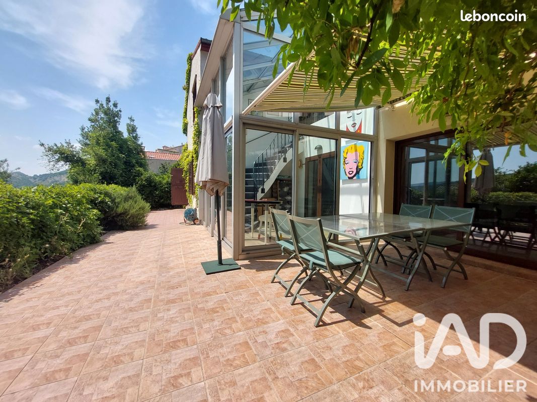Maison 4 pièces 145 m² · à Coursegoules · 145 m² · 485 000 €