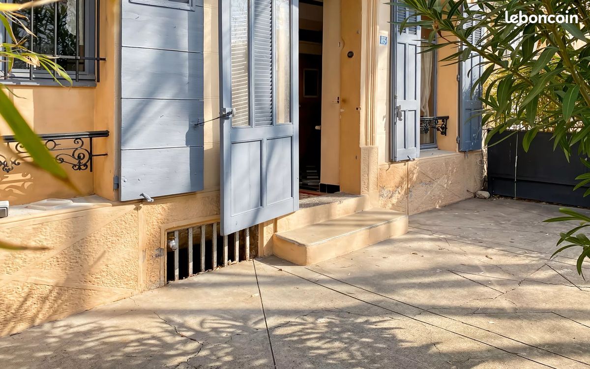 Maison 8 pièces 180 m² · à Oraison · 180 m² · 290 000 €