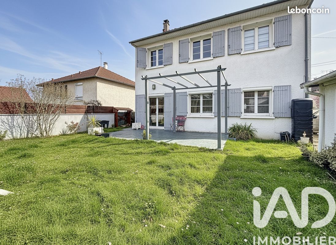 Maison 6 pièces 128 m² · à Courtry · 128 m² · 445 000 €