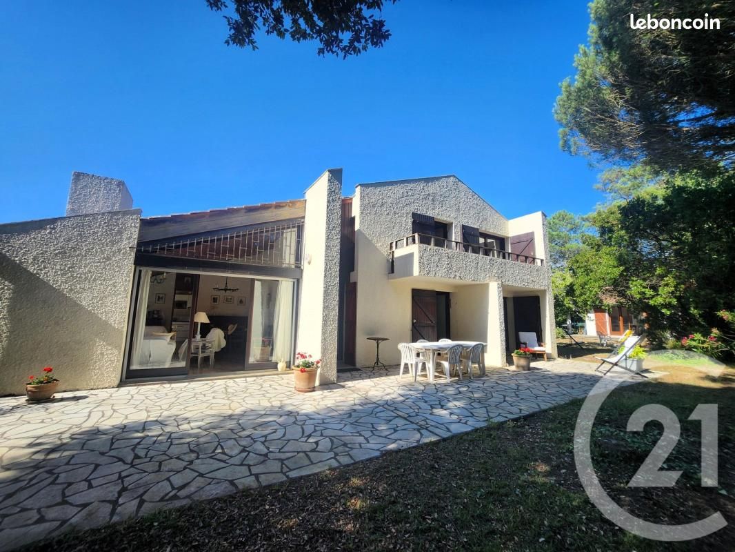 Maison 8 pièces 170 m² · à Vendays-Montalivet · 170 m² · 421 000 €