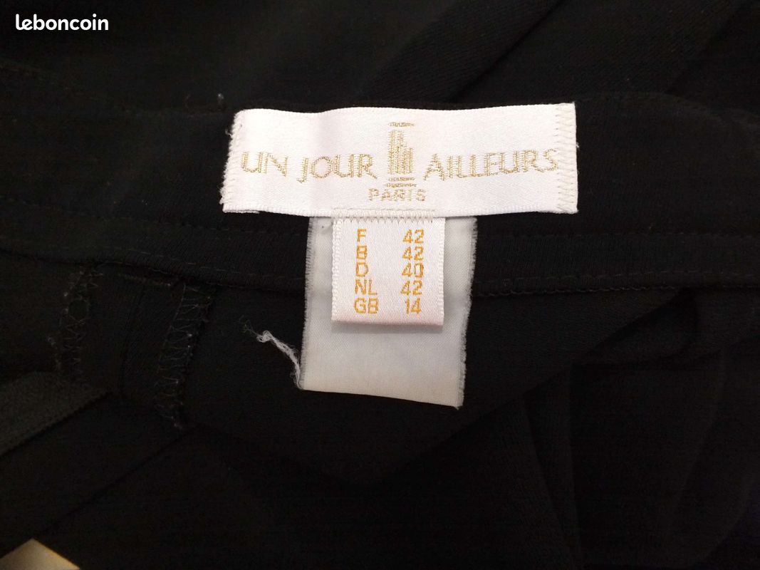 Pantalon Femme UN JOUR AILLEURS - Taille 40 - Noir - Coupe Droit - Occasion Très Bon État