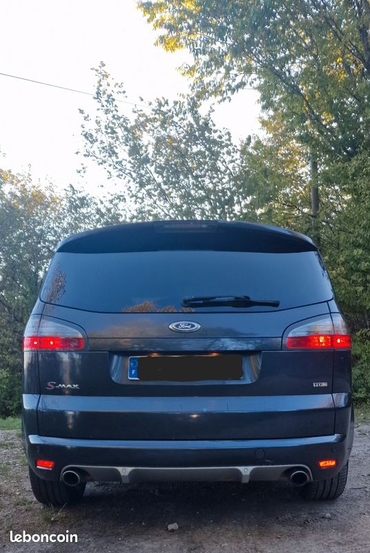 Ford S-Max (image 2)