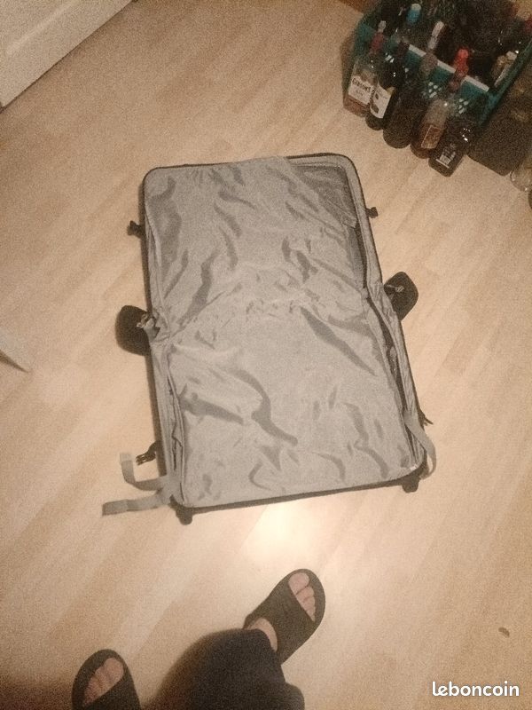 Valise voyage mercedes (image 2)