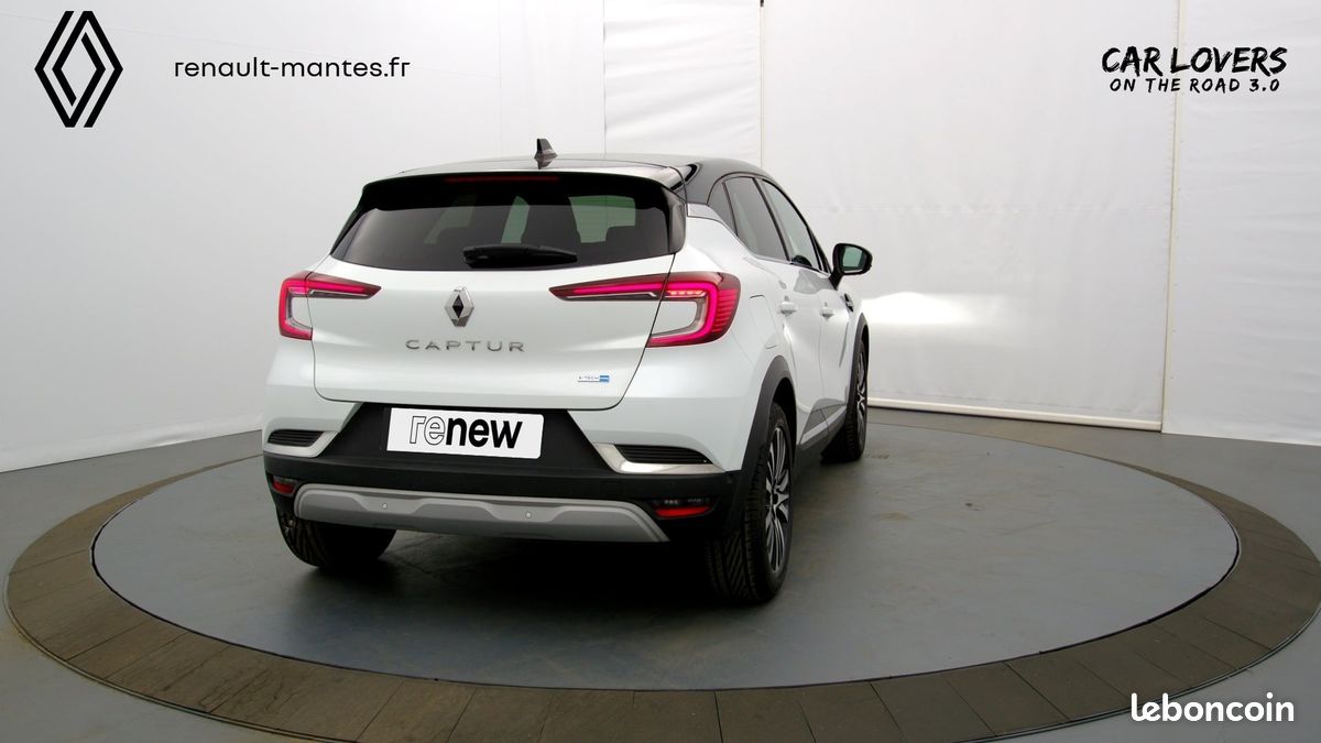 RENAULT Captur E-Tech 145 - 21B Initiale Paris (image 18)