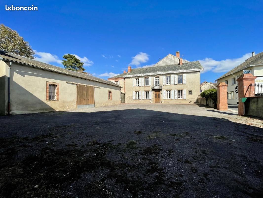 Maison 7 pièces 220 m² · à Mirandol-Bourgnounac · 220 m² · 249 000 €
