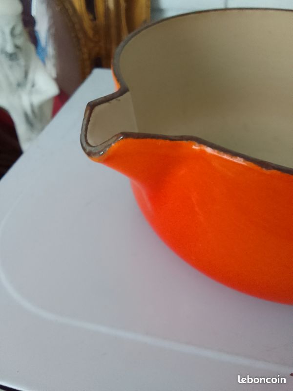 Casserole Le Creuset Vintage N°14 – Fonte émaillée Orange, Bec Verseur, France