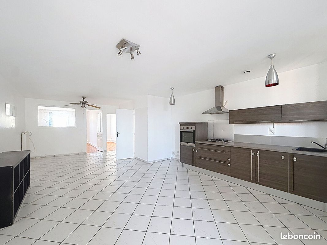Appartement 3 pièces 82 m² · à Meximieux · 82 m² · 800 €/mois