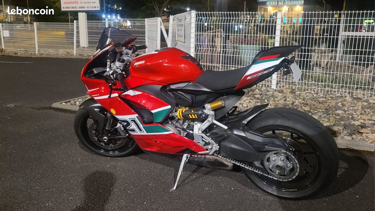 Ducati Panigale V2 (image 2)