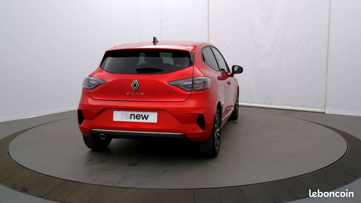 Renault clio tce 90 ch gsr2 techno (image 14)
