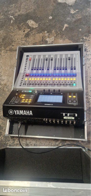 YAMAHA TF1 + Fly Case (image 2)