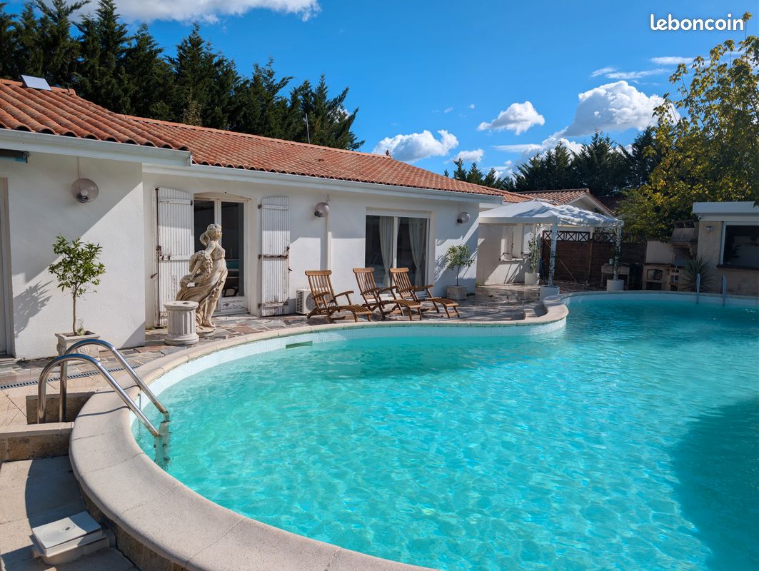 Maison 6 pièces 162 m² · à Cestas · 162 m² · 2 400 €/mois