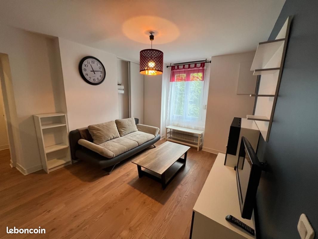 Appartement 2 pièces 35 m² · à Saint-Étienne · 35 m² · 365 €