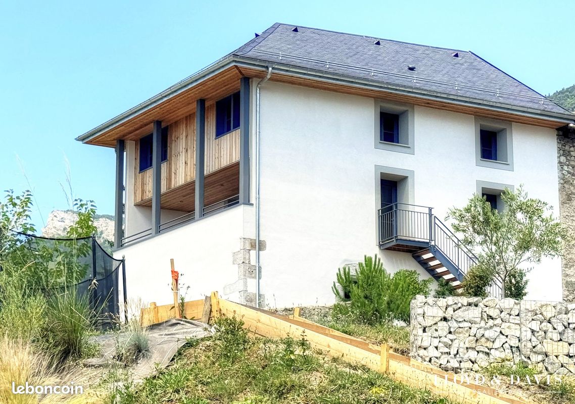 Maison 5 pièces 123 m² · à Barby · 123 m² · 685 000 €