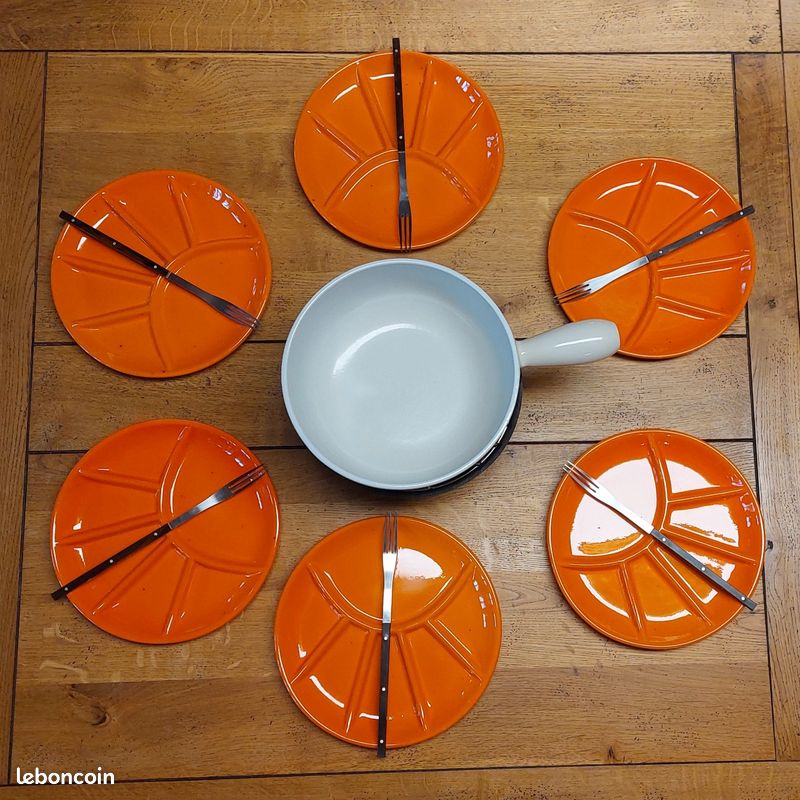 LE CREUSET SERVICE A Fondue Savoyarde Modele 3 Tulipes By Delft EUR 59,90 - FR