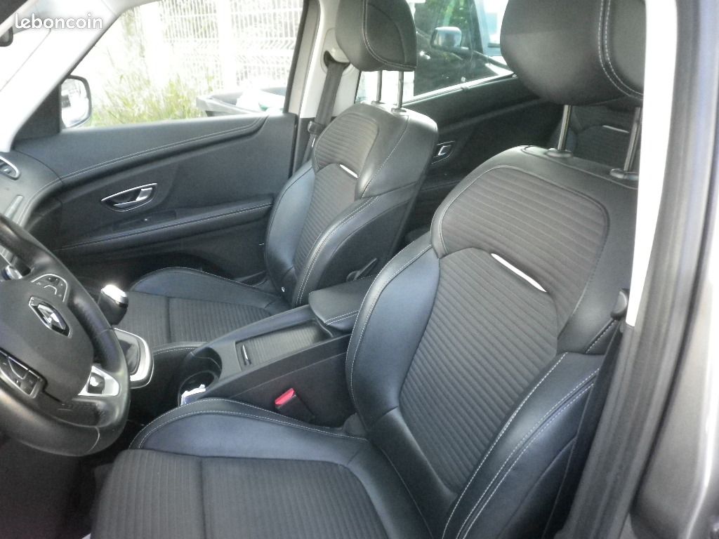 Renault Grand Scenic TCe 140 FAP Intens (image 5)