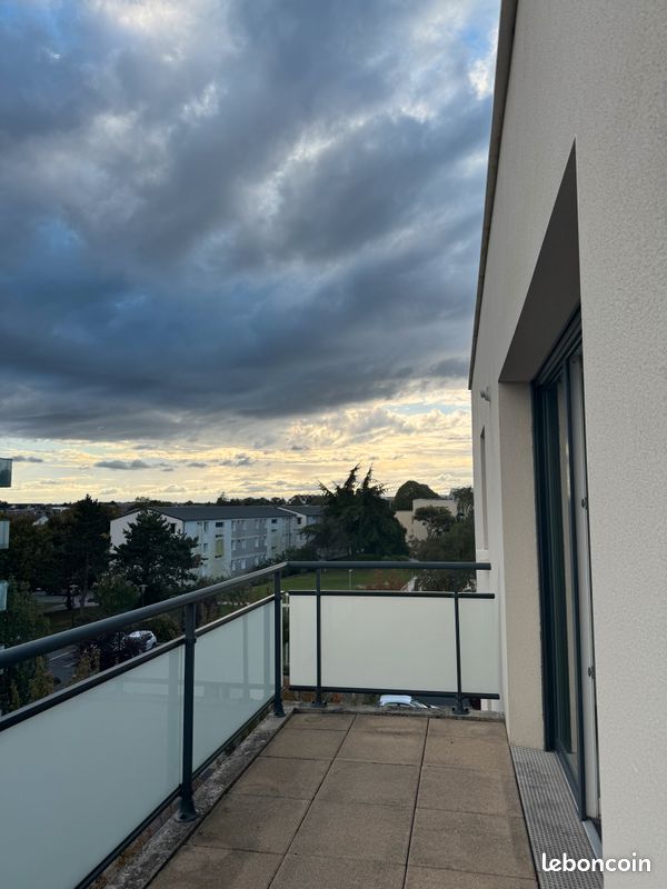 T2 lumineux avec balcon plein sud et parking - Caen