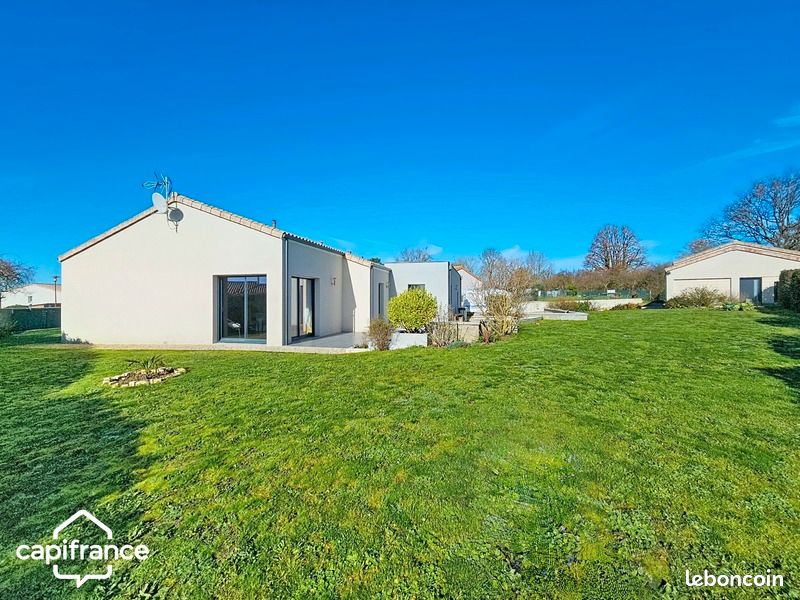 Maison 6 pièces 121 m² · à Airvault · 121 m² · 219 000 €