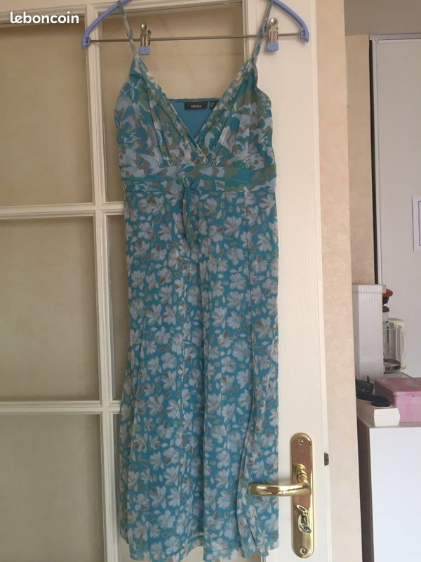 Robe légère XS (image 3)