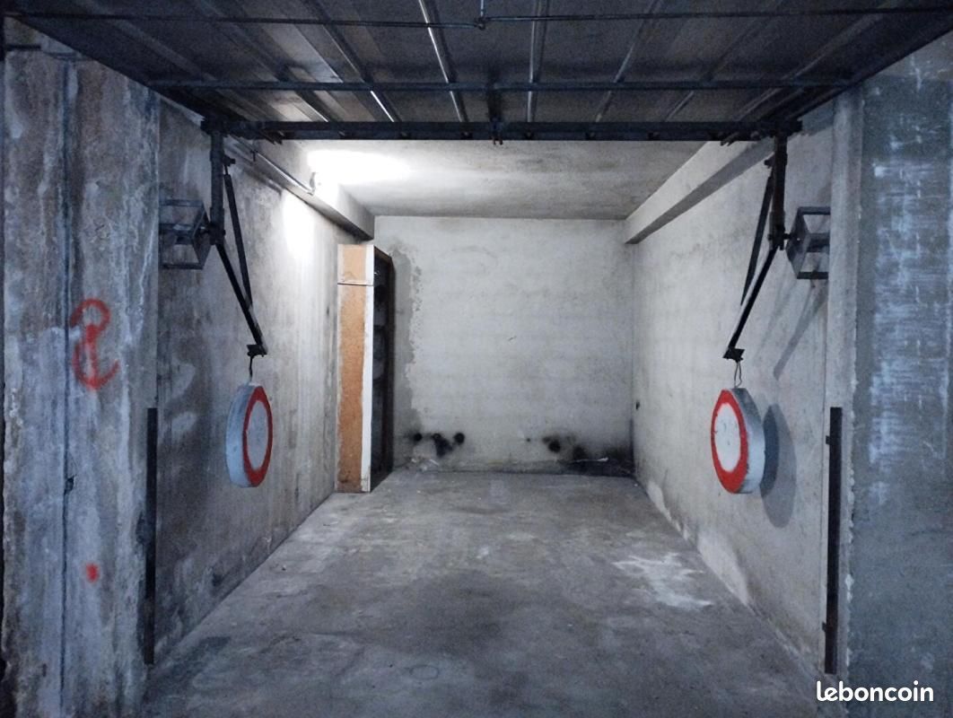 Parking 12 m² · à Marseille · 12 m² · 119 €/mois