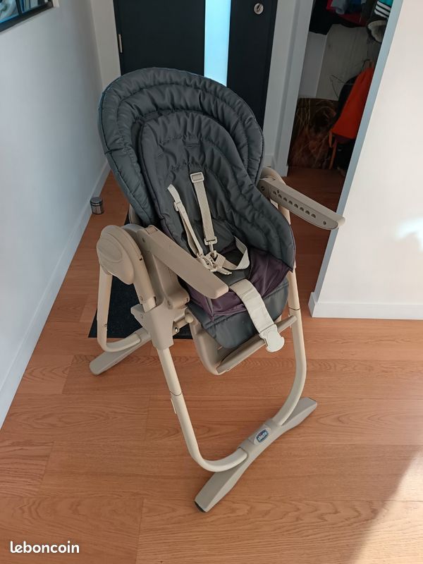 Équipement bebe chaise haute (image 1)