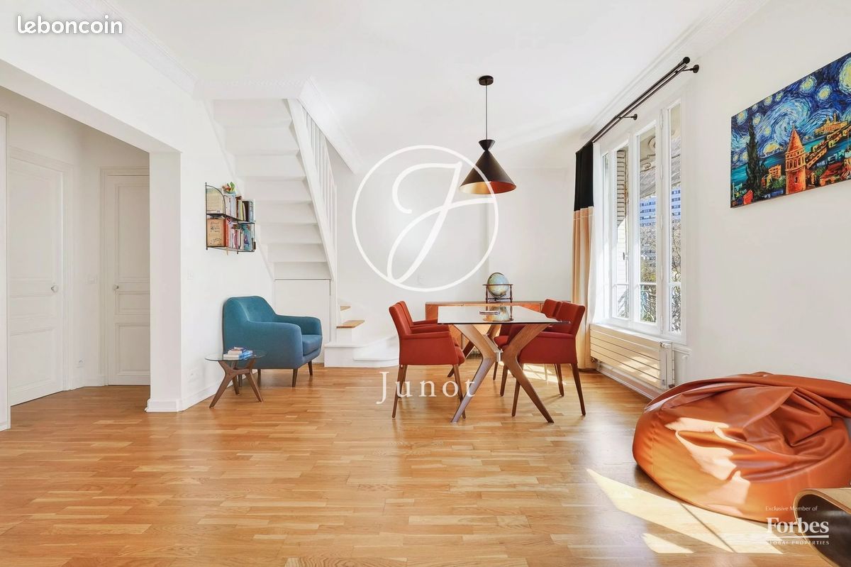Appartement 5 pièces 104 m² · à Courbevoie · 104 m² · 700 000 €