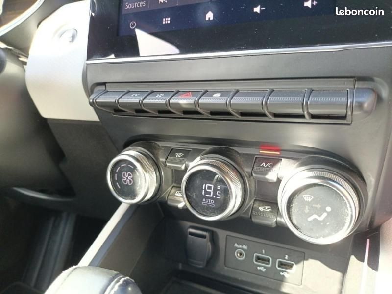 Renault Clio 1.6 E-Tech 145ch full hybrid Techno (image 23)