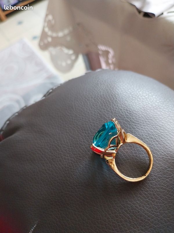 Bague avec grosse pierre (image 5)