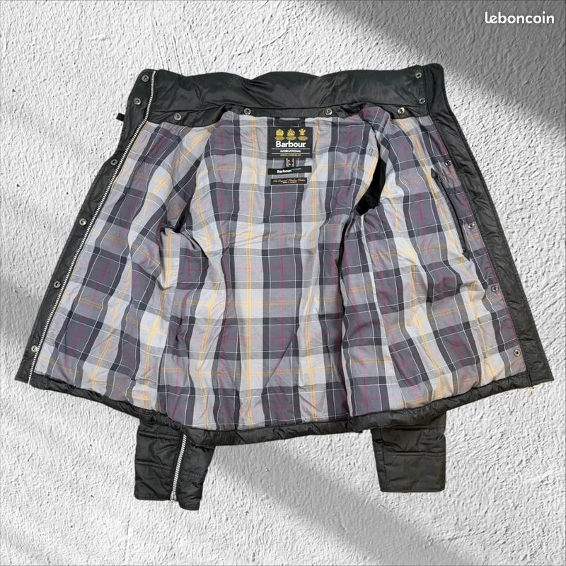 Veste matelassée Barbour noire taille M (image 2)