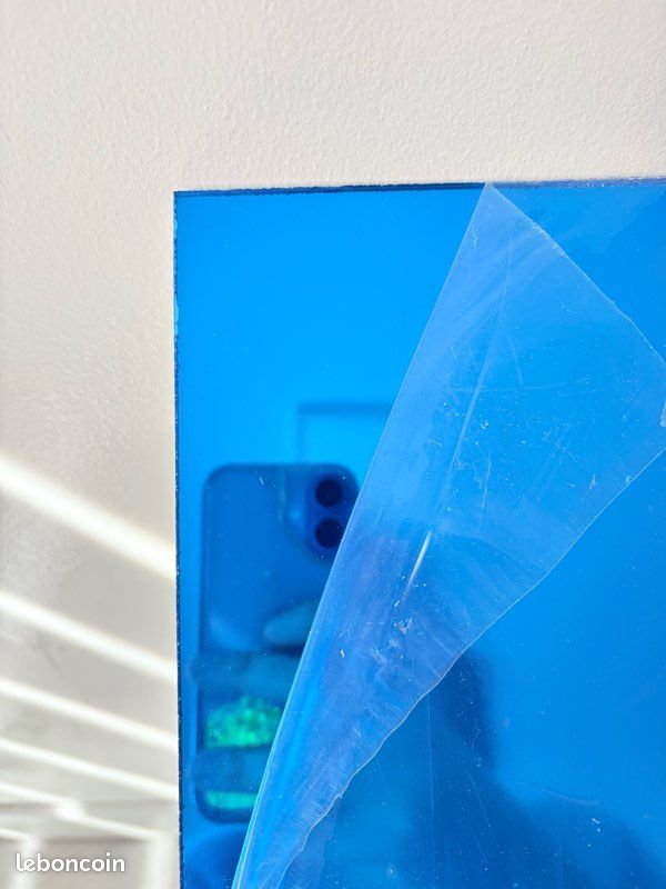 Plaque acrylique miroir bleu (image 3)
