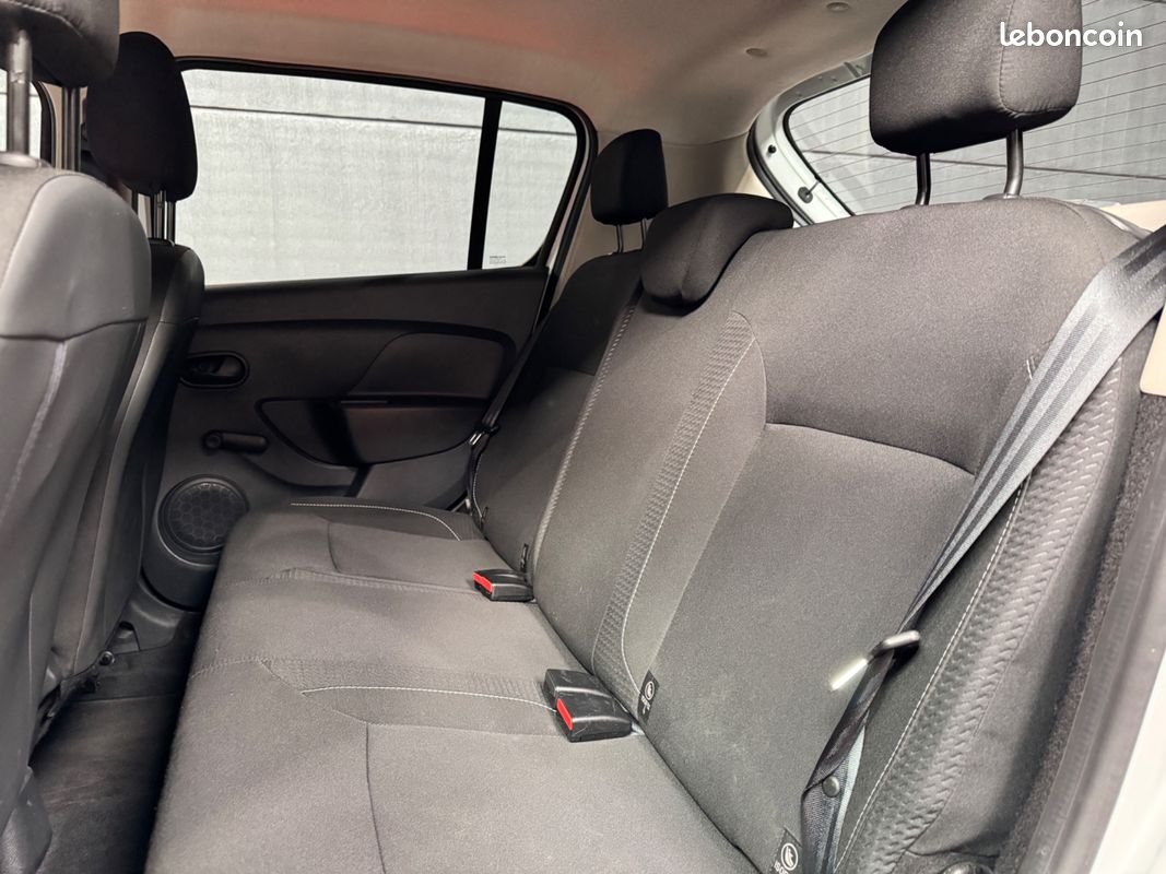 DACIA SANDERO 1.5 DCI 75Ch - AMBIANCE - CLIM - BLUETOOTH - ENTRETIEN CONSTRUCTEUR - GARANTIE 6 MOIS (image 7)