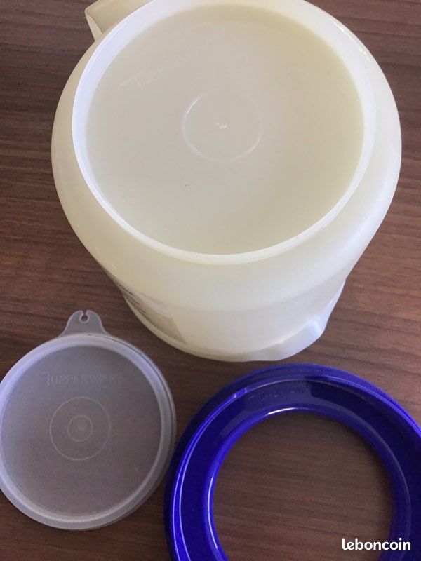 Tupperware petit pichet 1,2L (image 3)
