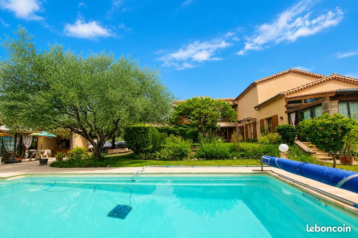 Maison 6 pièces 223 m² · à Alès · 223 m² · 390 000 €
