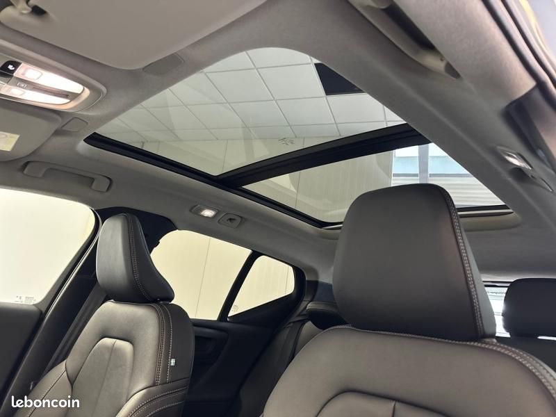 Volvo XC40 B3 163ch Lounge Edition DCT 7 (image 9)