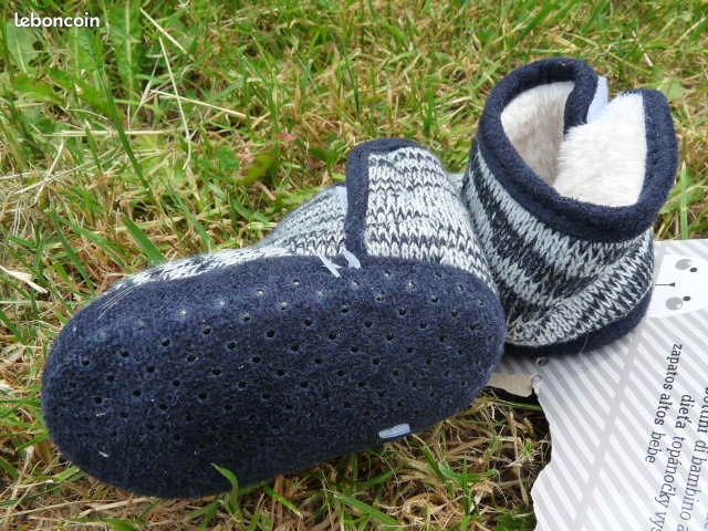 Chaussons fourrés taille 18/19 (image 3)
