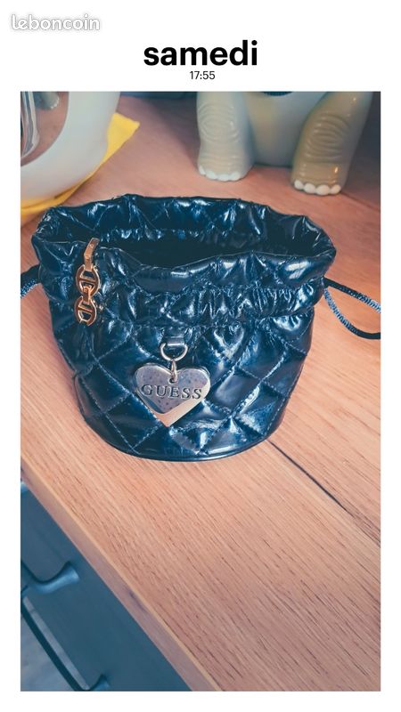 Pochette guess (image 1)