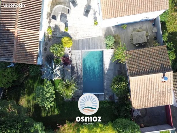Maison 7 pièces 210 m²