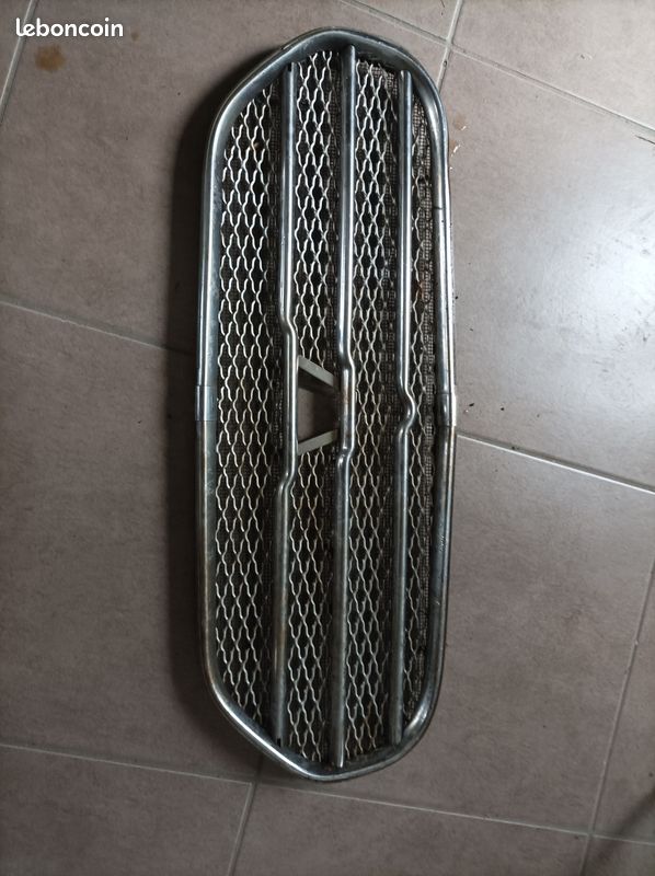Écran / Couvre-calandre Neuf Pour Citroën Ami 6 - Pièce NOS (New Old Stock), Sans Emballage