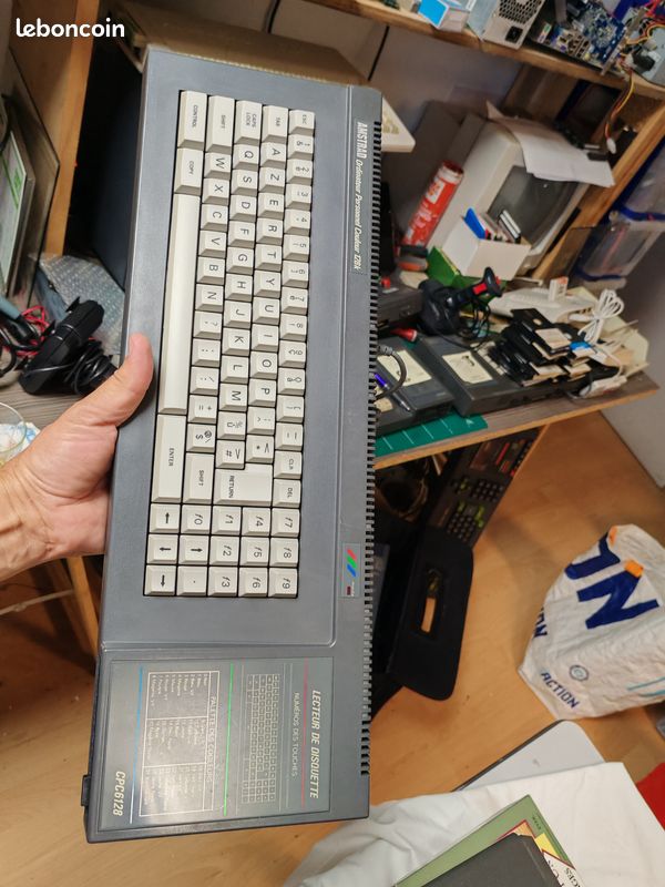 Cómo comprar un Amstrad CPC 6128 y no fracasar en el intento