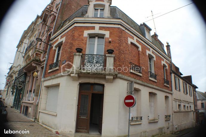 Maison de ville 10 pièces 200 m²