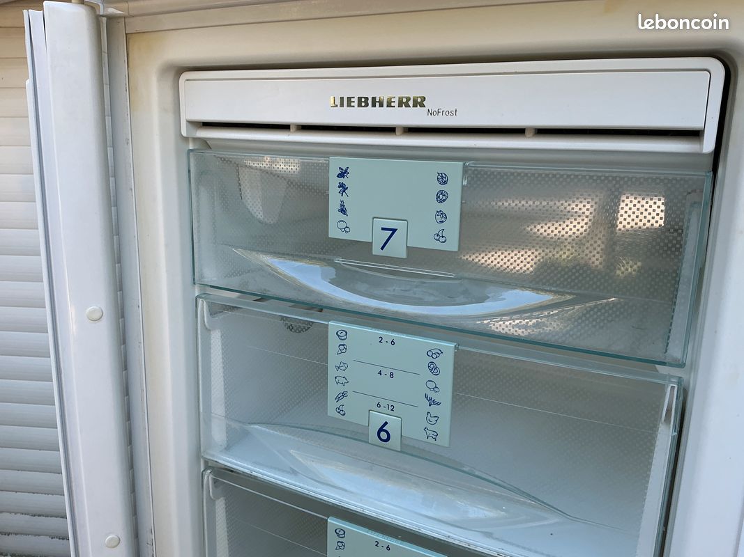 Congélateur 5 tiroirs LIEBEHR à passer au SAV (image 4)