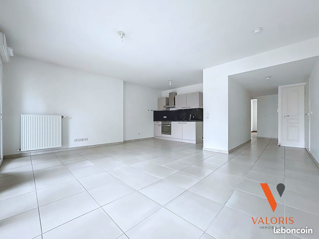 Appartement 3 pièces 66 m² · à Grenoble · 66 m² · 990 €