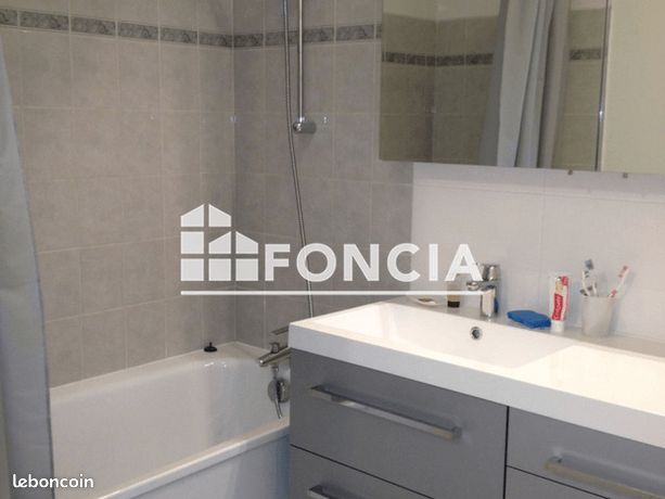 Appartement a louer courbevoie - 2 pièce(s) - 47 m2 - Surfyn