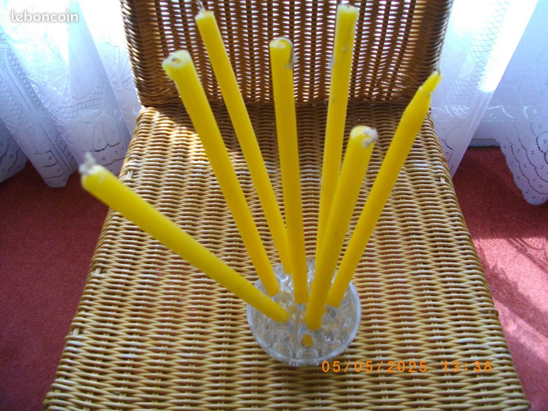 Bougeoir et bougies (image 1)