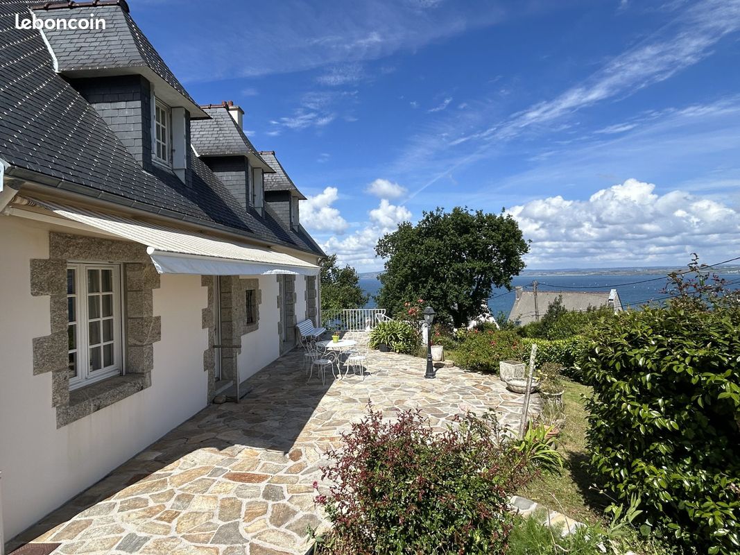 Maison 9 pièces 179 m² · à Douarnenez · 179 m² · 613 600 €