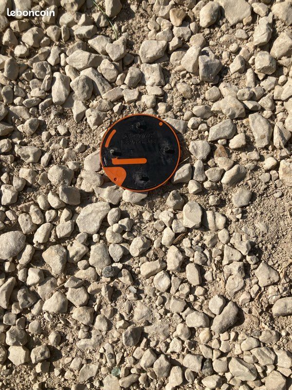 Cache en plastique pour disqueuse stihl ts 420 (image 2)