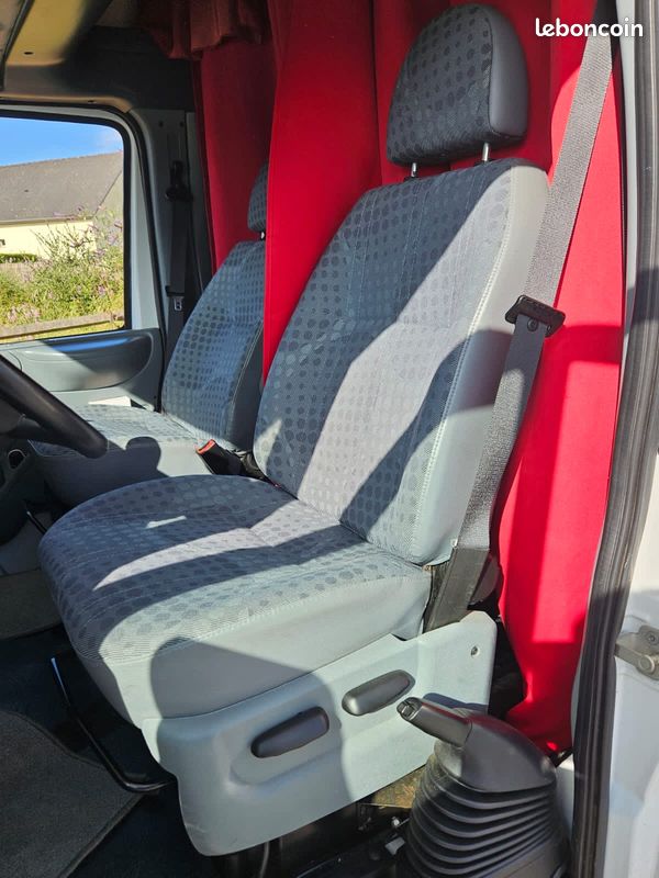 Ford transit trigano carioca 2.2 tdci 110 (image 7)