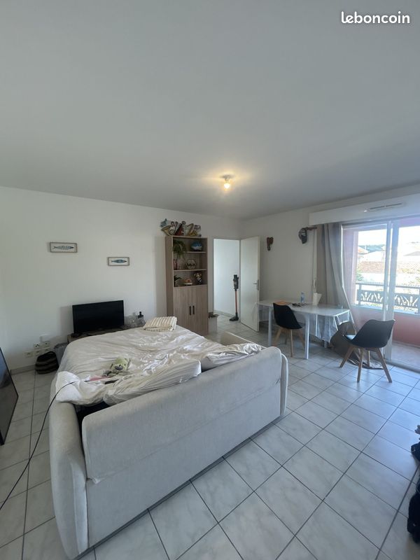 Appartement 1 pièce 32 m² · à Saintes · 32 m² · 458 €