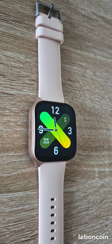 Montre connectée Smart Watch P66 (Rose) - État Neuf (image 2)