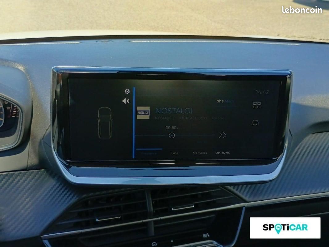Peugeot 208 100 S&S BVM6 Style (image 16)